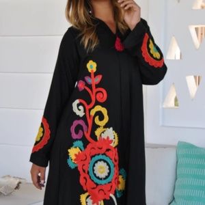 Embroidered Flower Caftan Maxi Dress - NWT - Size L